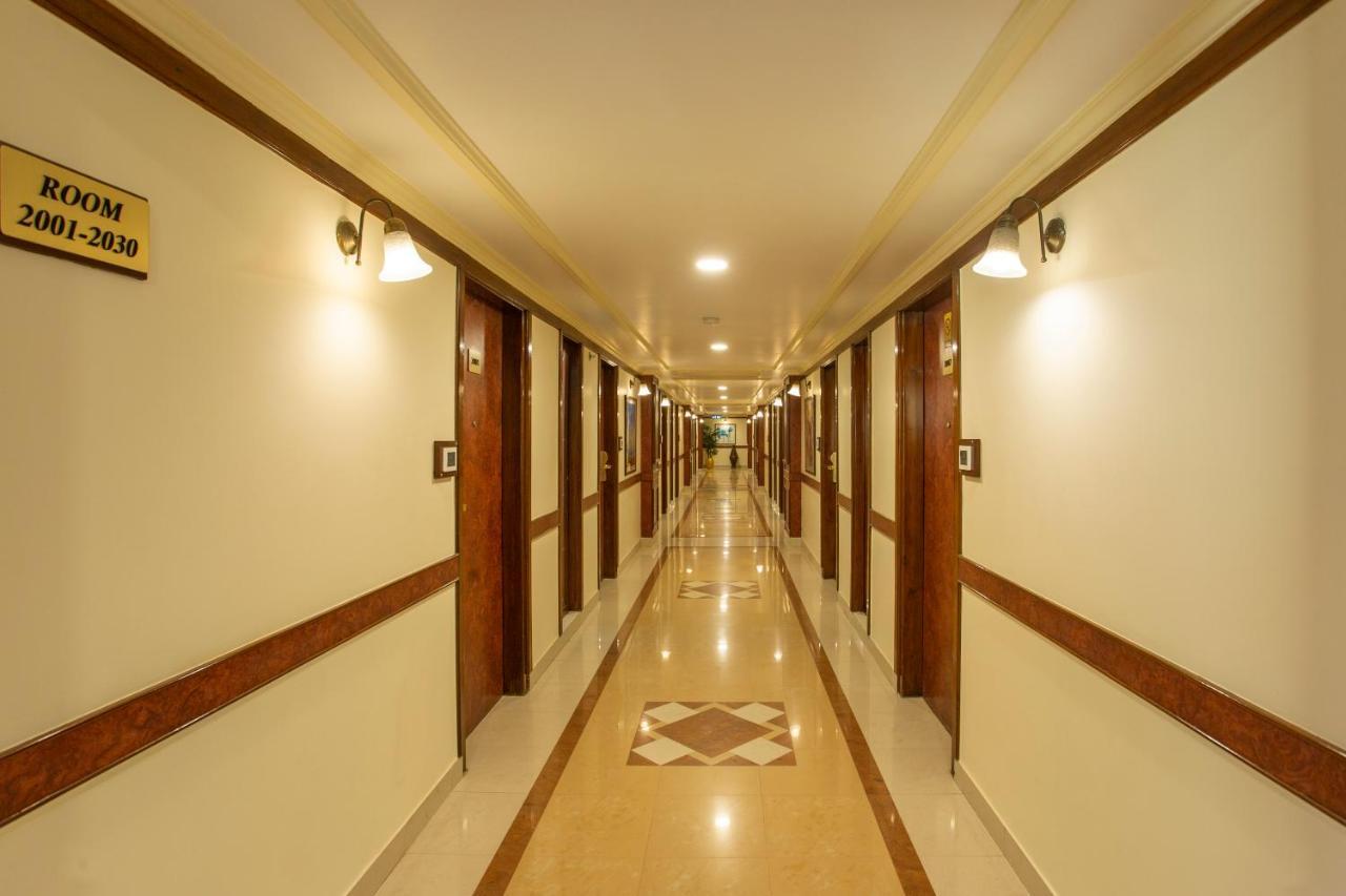The Grand Regency Hotel Rajkot Exterior foto