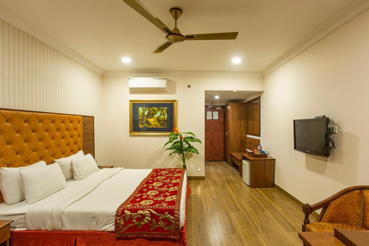 The Grand Regency Hotel Rajkot Exterior foto