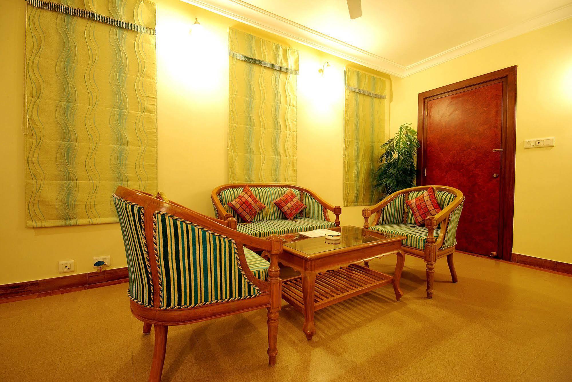 The Grand Regency Hotel Rajkot Exterior foto