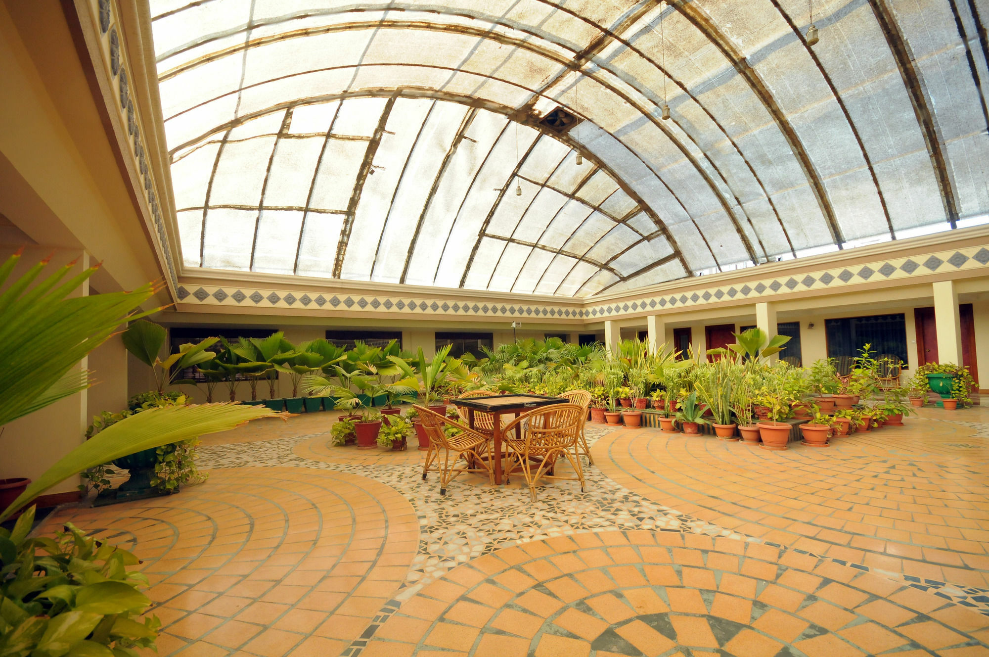The Grand Regency Hotel Rajkot Exterior foto